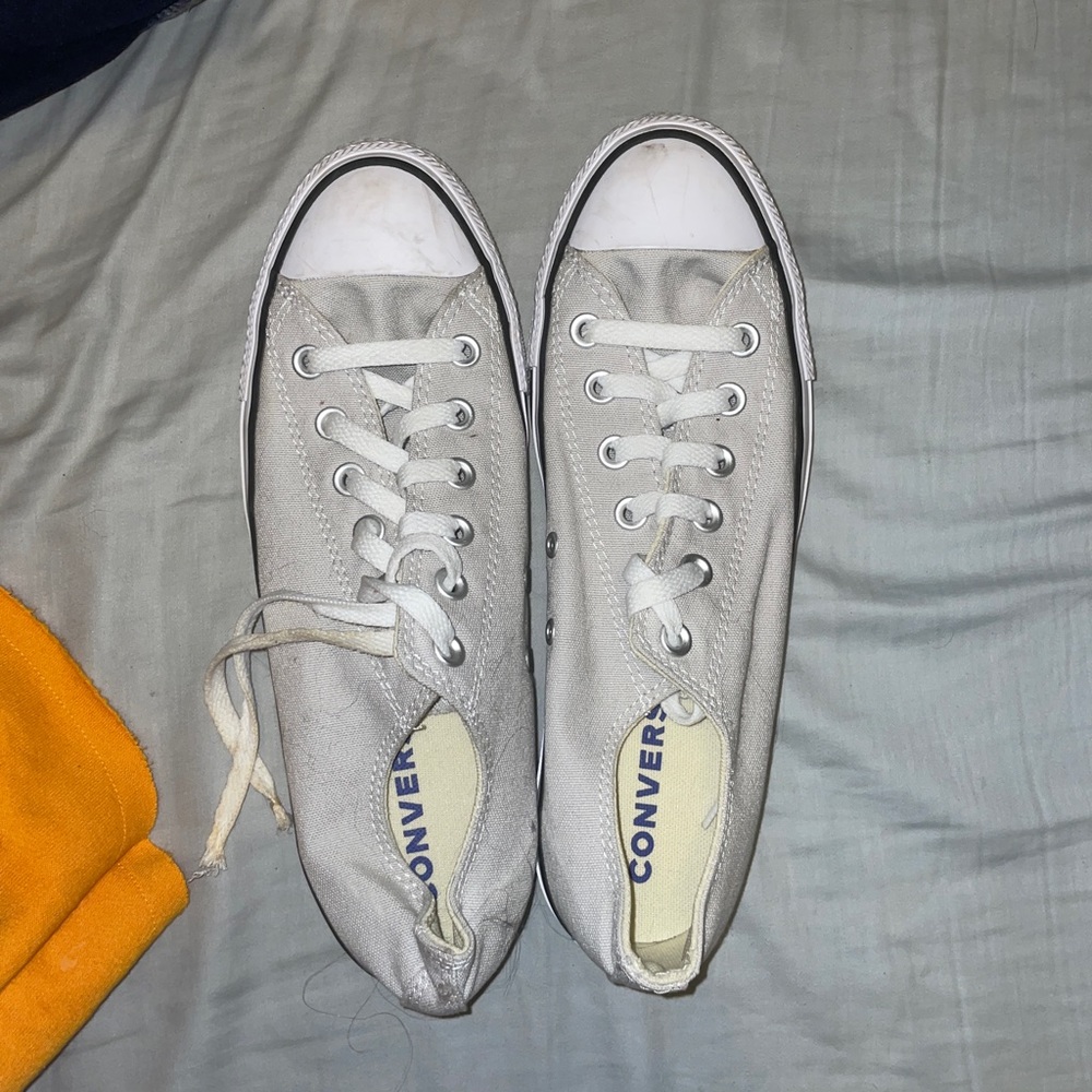 Converse Low tops